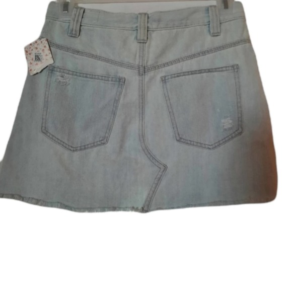 Free People Skirt Silver Lake Denim Mini High Rise Pleated Frayed Hem Size 27 - Picture 5 of 12